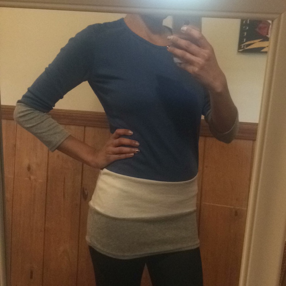 ✨3/$12✨ Cute colorblock long top